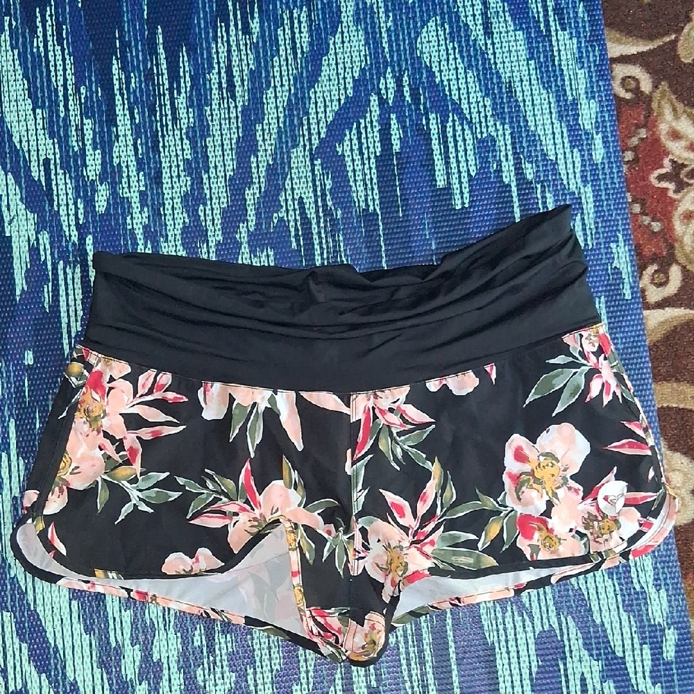 Roxy Floral Swim Shorts Size Larrge Black And Pink